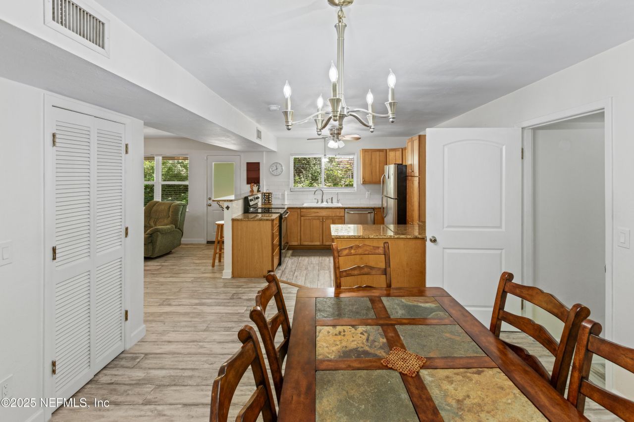 303 SE 3rd Avenue, Melrose, FL 32666 Photo