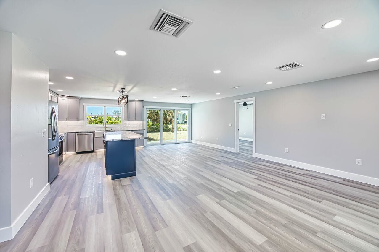 446 Lake Murex Cir, Sanibel, FL 33957 Photo