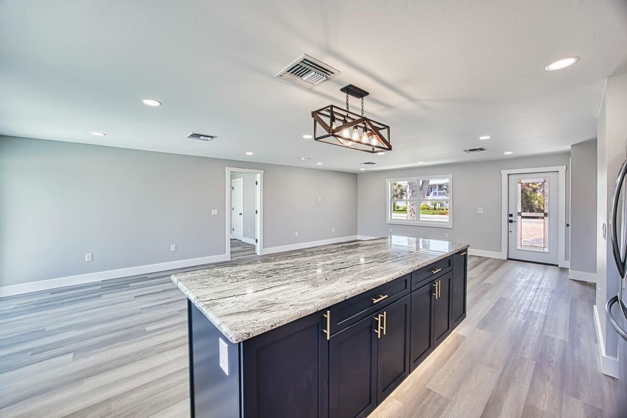 446 Lake Murex Cir, Sanibel, FL 33957 Photo