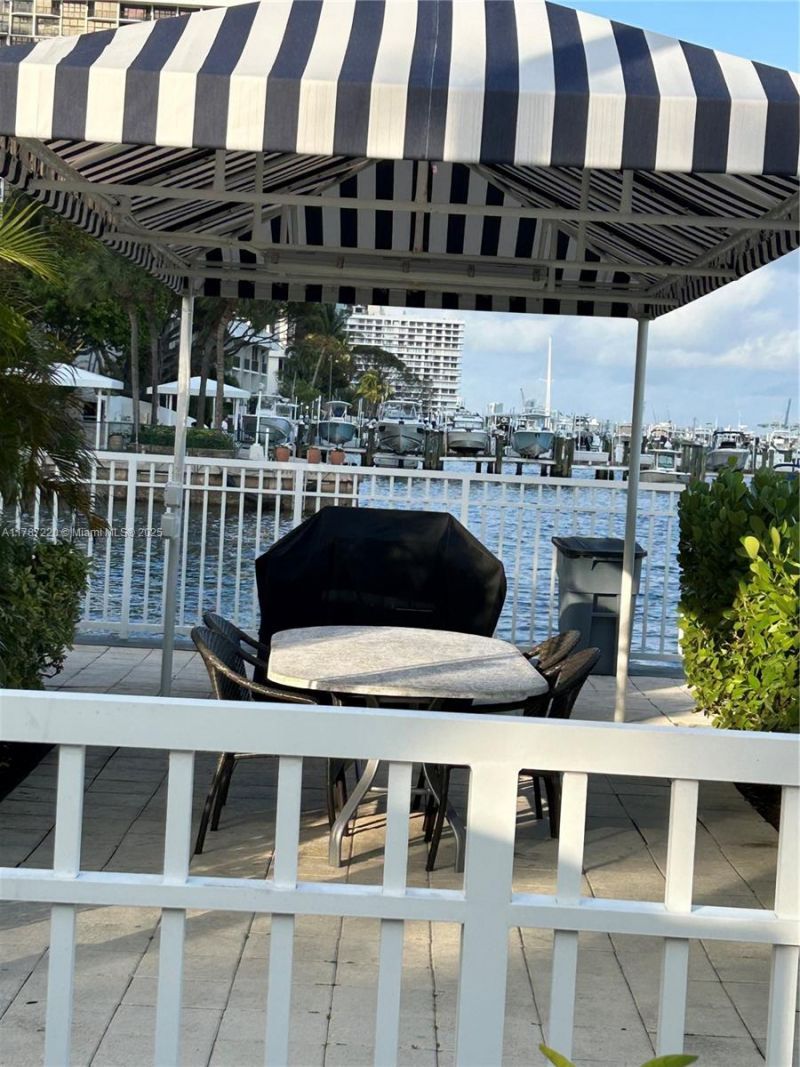 2101 Brickell Ave, Unit 502, Miami, FL 33129 Photo