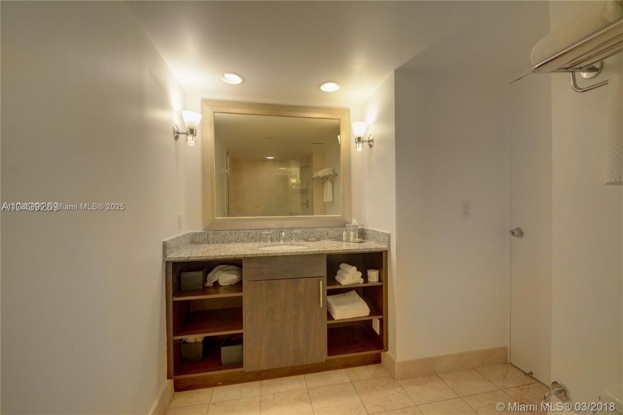 2670 E Sunrise Blvd, Unit 623, Fort Lauderdale, FL 33304 Photo