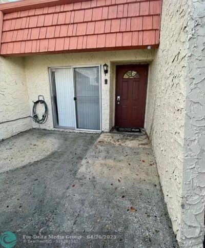 9540 NW 65th Street, Unit D8, Tamarac, FL 33321 Photo