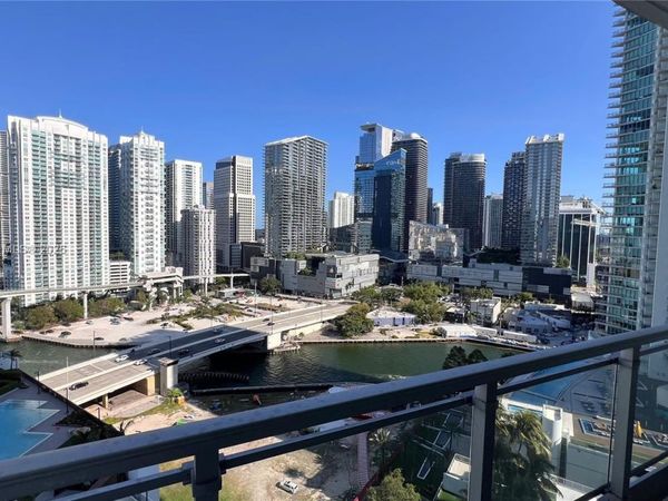90 SW 3rd St, Unit 2204, Miami, FL 33130