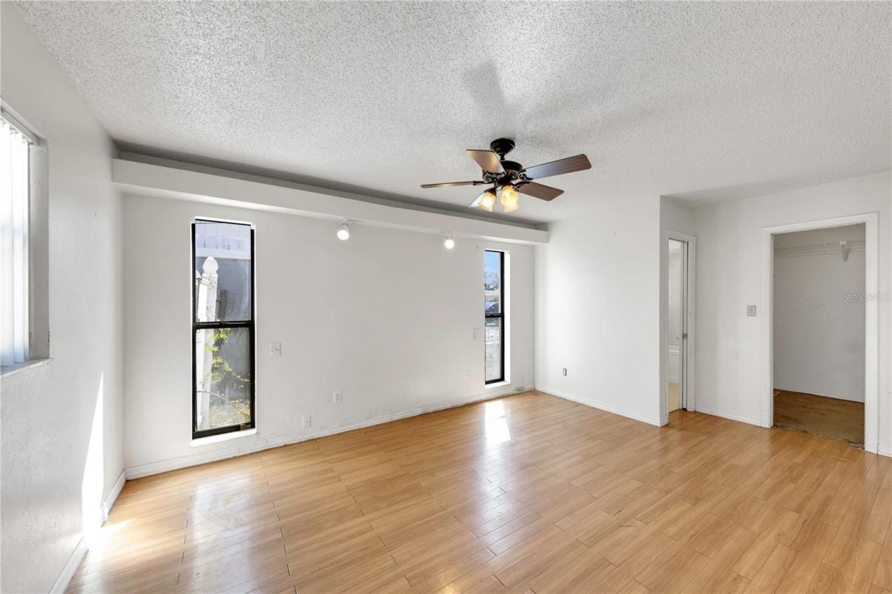 1137 54th Avenue S, Saint Petersburg, FL 33705 Photo