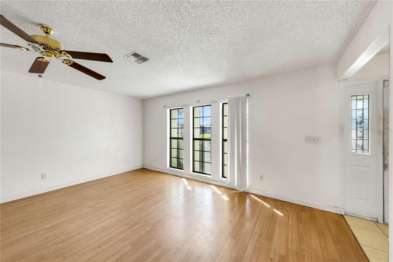 1137 54th Avenue S, Saint Petersburg, FL 33705 Photo