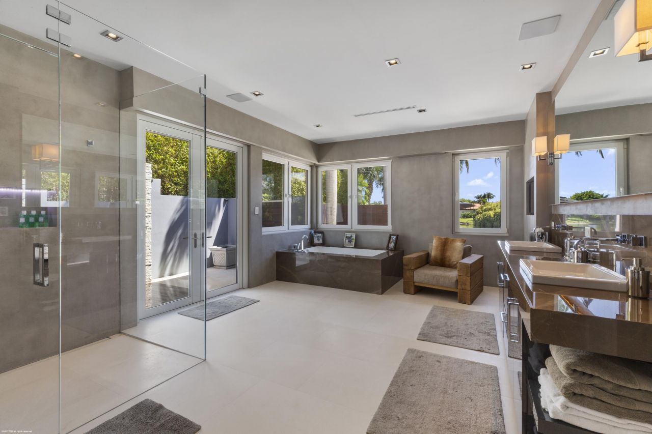 2440 Golf Brook Drive, Wellington, FL 33414 Photo