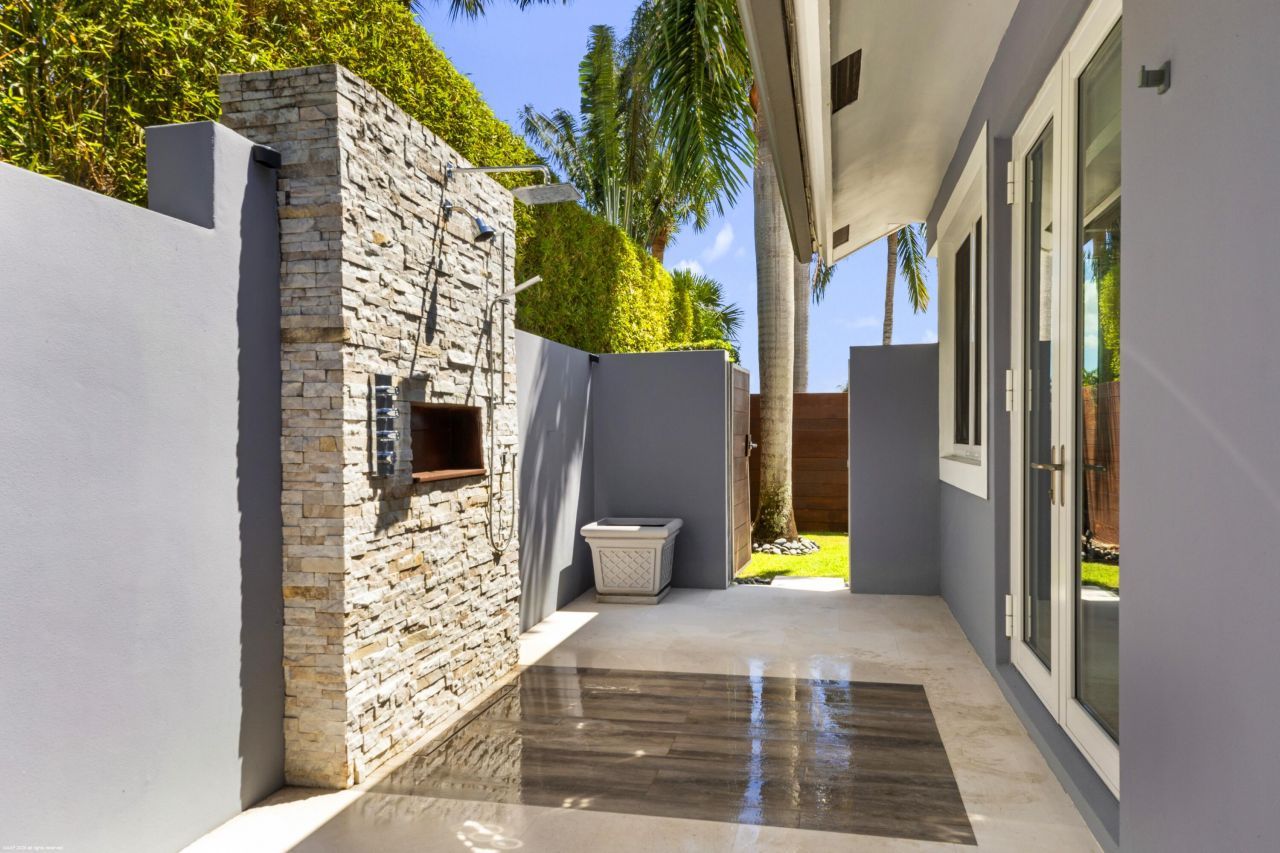 2440 Golf Brook Drive, Wellington, FL 33414 Photo