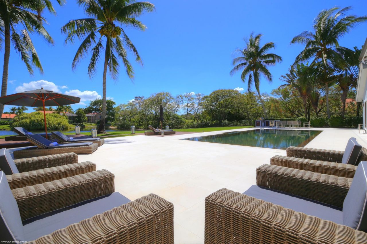 2440 Golf Brook Drive, Wellington, FL 33414 Photo