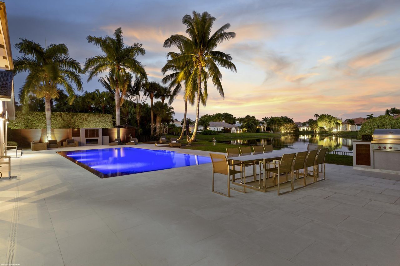 2440 Golf Brook Drive, Wellington, FL 33414 Photo