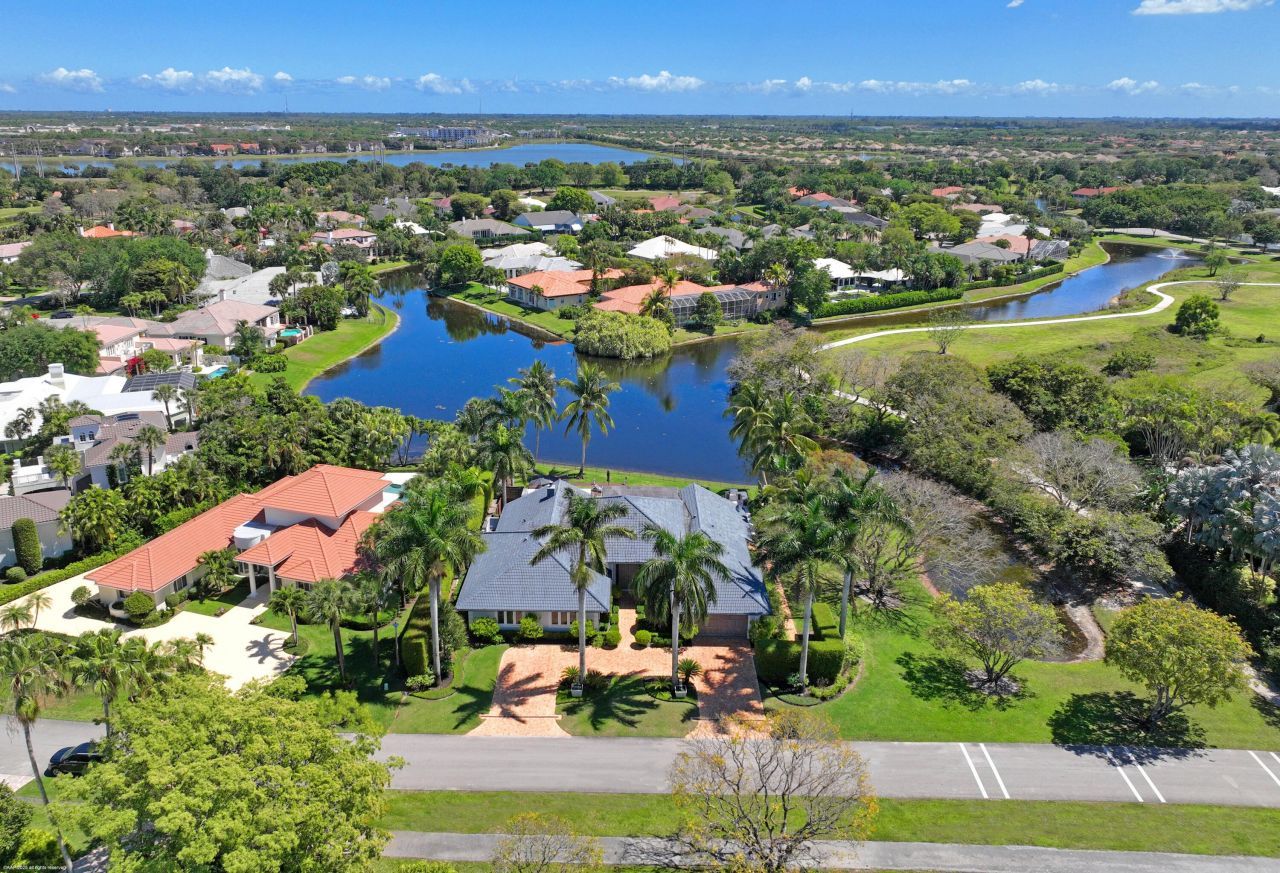 2440 Golf Brook Drive, Wellington, FL 33414 Photo