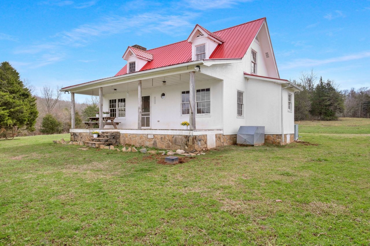 198 Treece Ln, Clifton, TN 38425 Main Photo