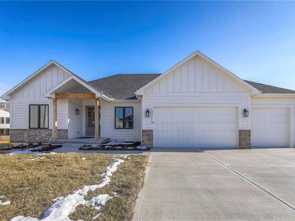 17713 S Brockway Street, Olathe, KS 66062