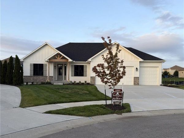 17713 S Brockway Street, Olathe, KS 66062