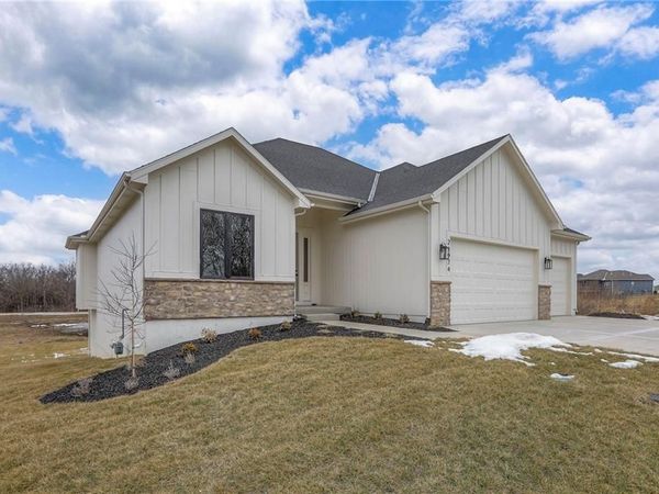21974 W 178th Street, Olathe, KS 66062