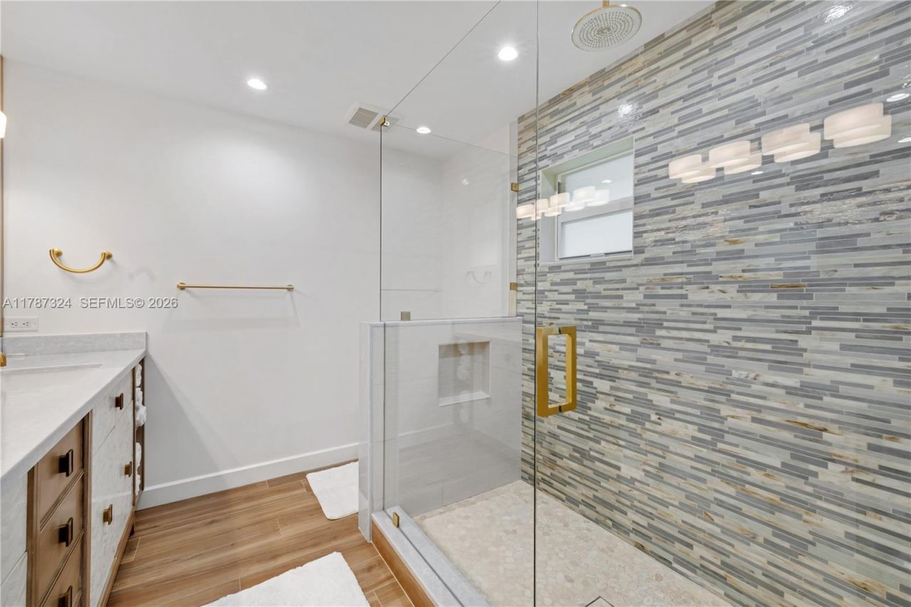 64 Tarpoon Lane, Key Largo, FL 33037 Photo