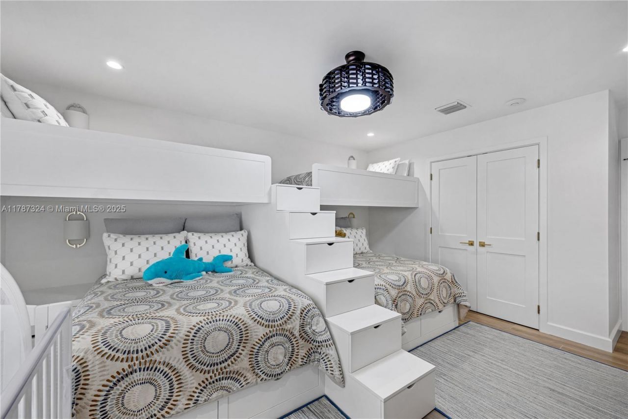 64 Tarpoon Lane, Key Largo, FL 33037 Photo