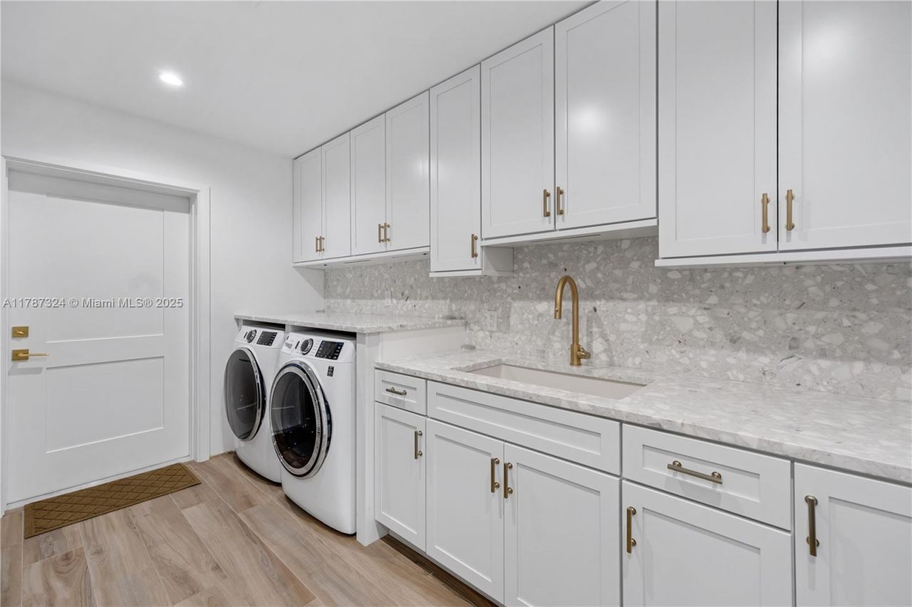 64 Tarpoon Lane, Key Largo, FL 33037 Photo