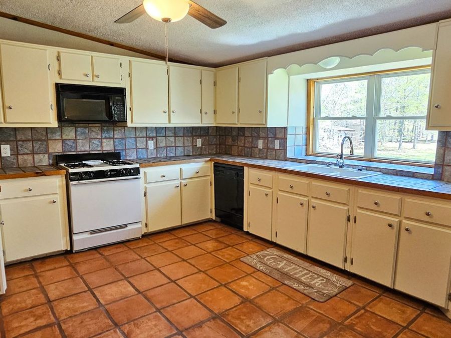 Property Image 101