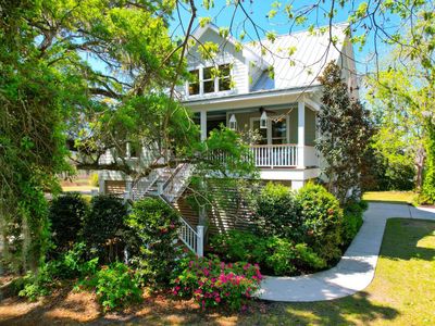 29 Morrison Avenue, McClellanville, SC 29458