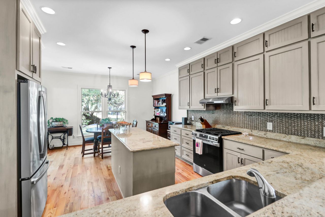 29 Morrison Avenue Photo 18