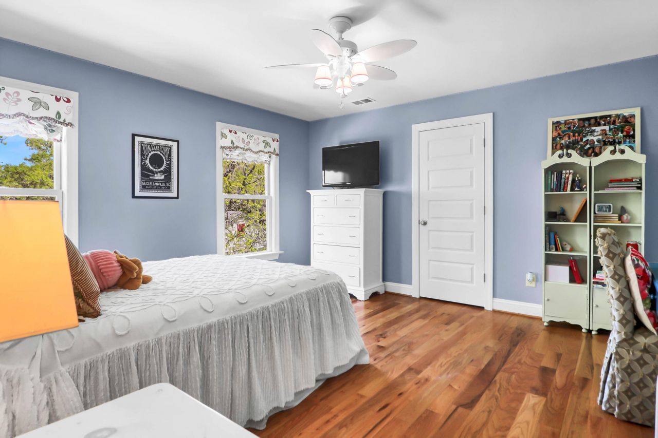 29 Morrison Avenue Photo 37