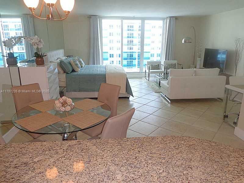2301 Collins Av, Unit 1221, Miami Beach, FL 33139 Photo