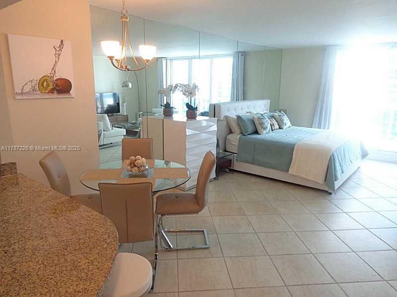 2301 Collins Av, Unit 1221, Miami Beach, FL 33139 Photo