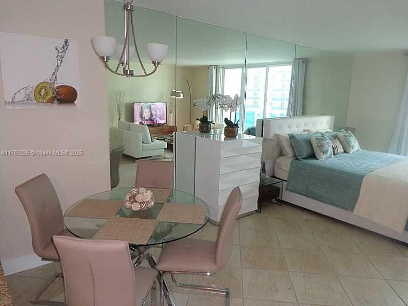 2301 Collins Av, Unit 1221, Miami Beach, FL 33139 Photo