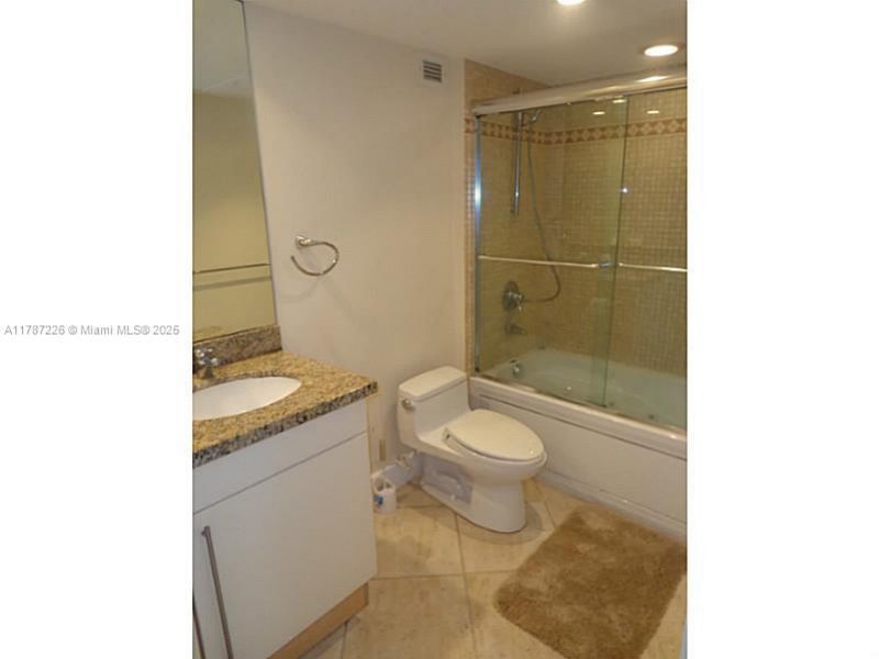 2301 Collins Av, Unit 1221, Miami Beach, FL 33139 Photo