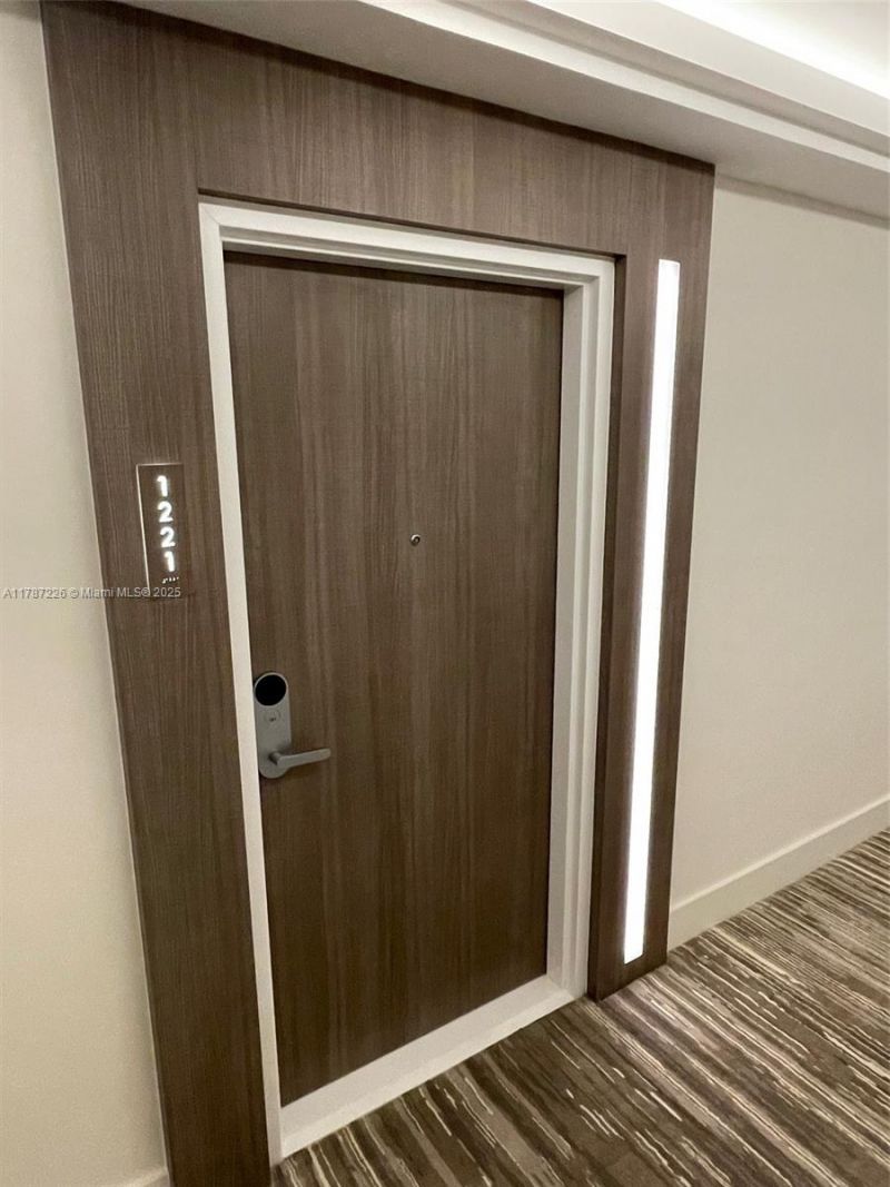 2301 Collins Av, Unit 1221, Miami Beach, FL 33139 Photo