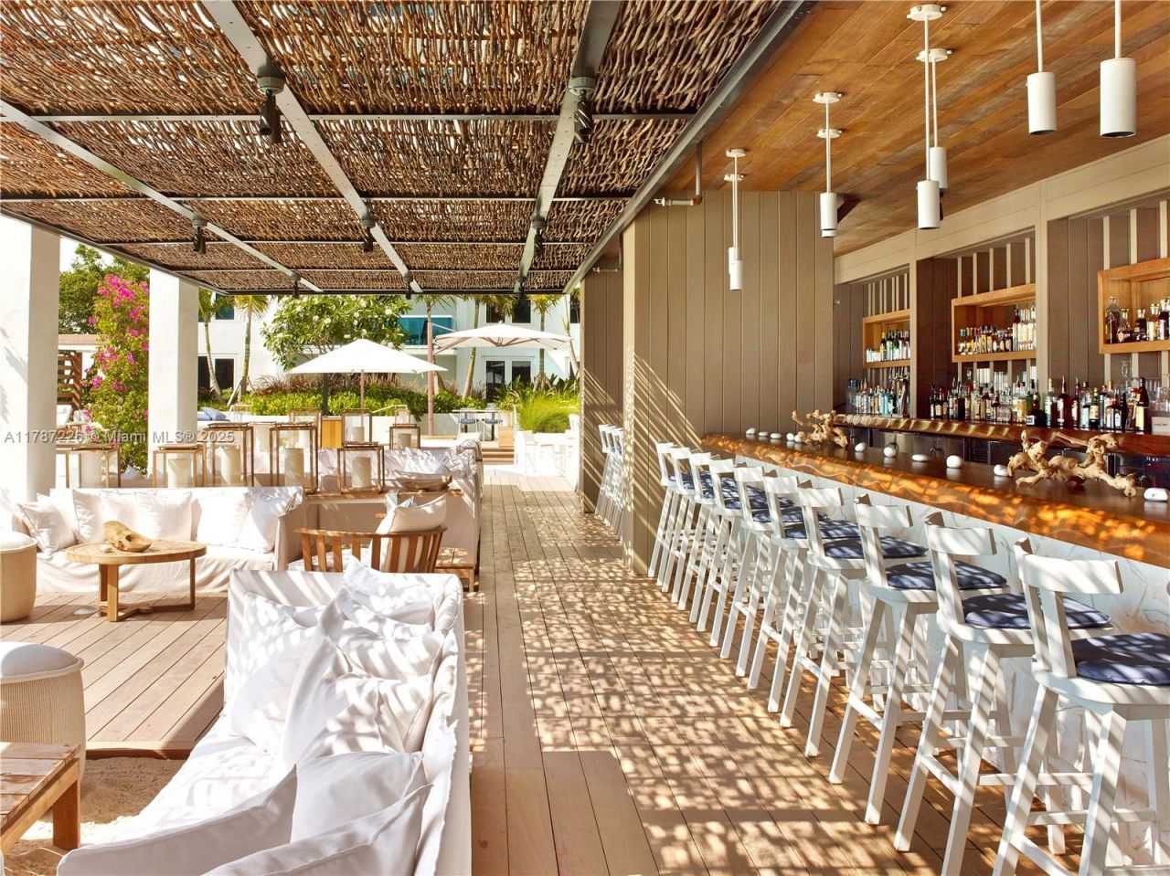 2301 Collins Av, Unit 1221, Miami Beach, FL 33139 Photo