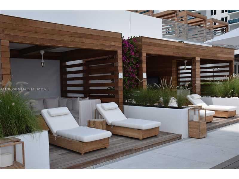 2301 Collins Av, Unit 1221, Miami Beach, FL 33139 Photo