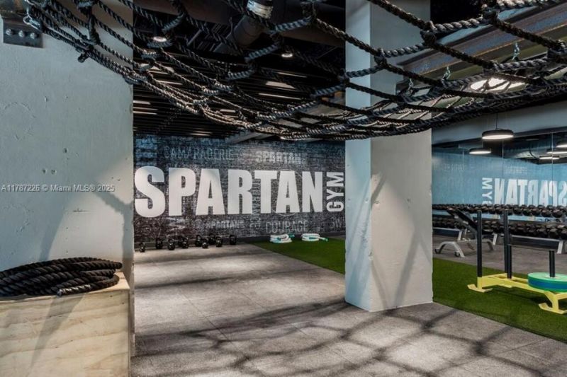 2301 Collins Av, Unit 1221, Miami Beach, FL 33139 Photo