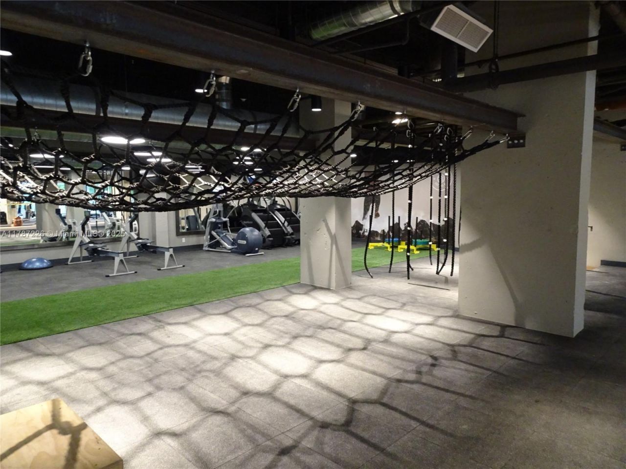 2301 Collins Av, Unit 1221, Miami Beach, FL 33139 Photo