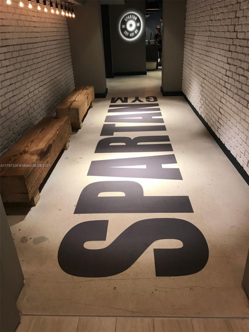 2301 Collins Av, Unit 1221, Miami Beach, FL 33139 Photo