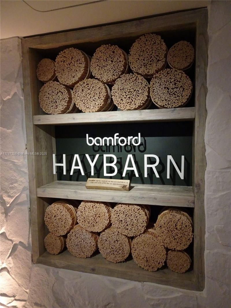 2301 Collins Av, Unit 1221, Miami Beach, FL 33139 Photo