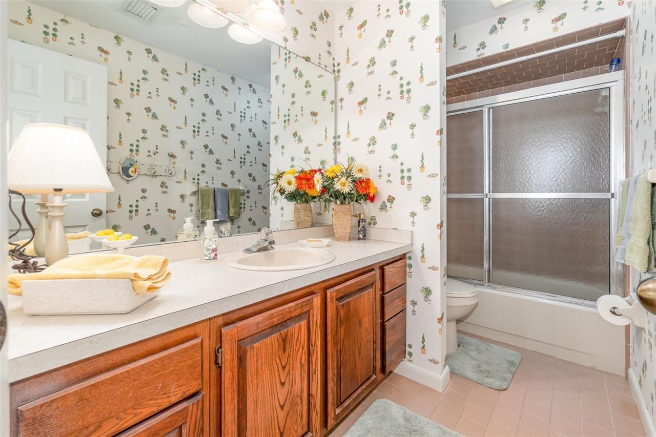 702 Clusterwood Drive, Yalaha, FL 34797 Photo