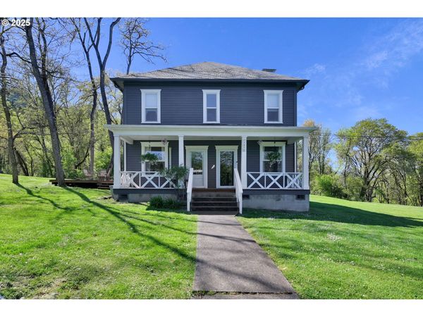 1878 TRAILS END LN, Sutherlin, OR 97479