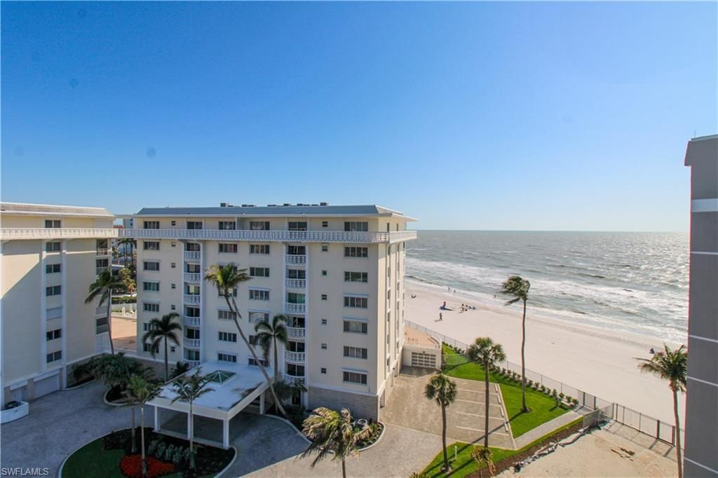 3443 Gulf Shore Blvd N, Unit 213, Naples, FL 34103 Photo