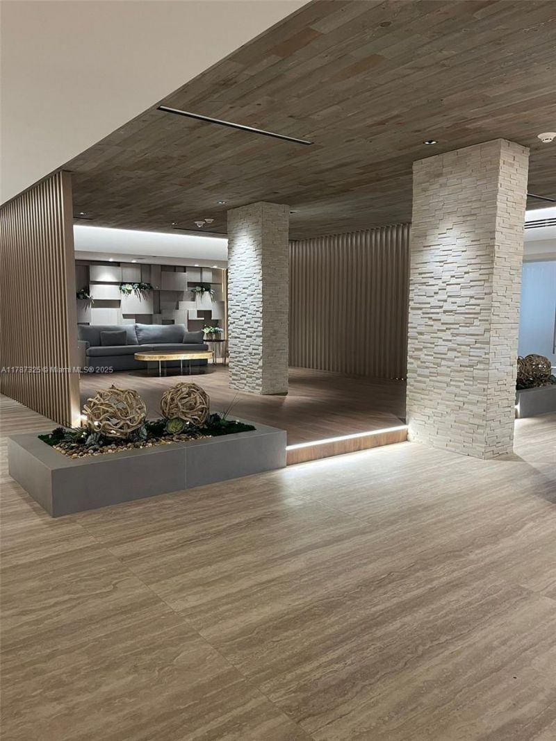 2301 Collins Ave, Unit 628, Miami Beach, FL 33139 Photo