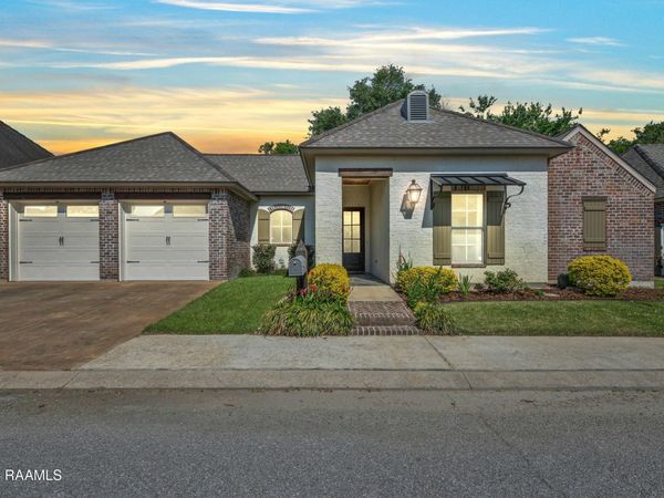 205 Petrus Drive, Broussard, LA 70518