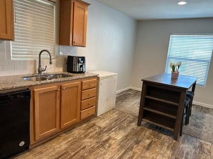 4210 Bunker Hill Ln, North Highlands, CA 95660 Photo