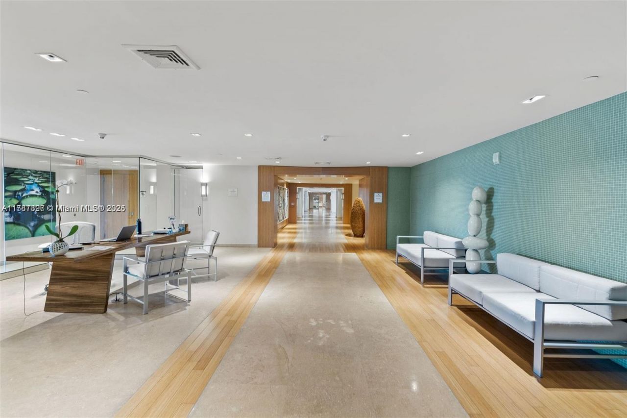 900 Biscayne Blvd, Unit 2410, Miami, FL 33132 Photo