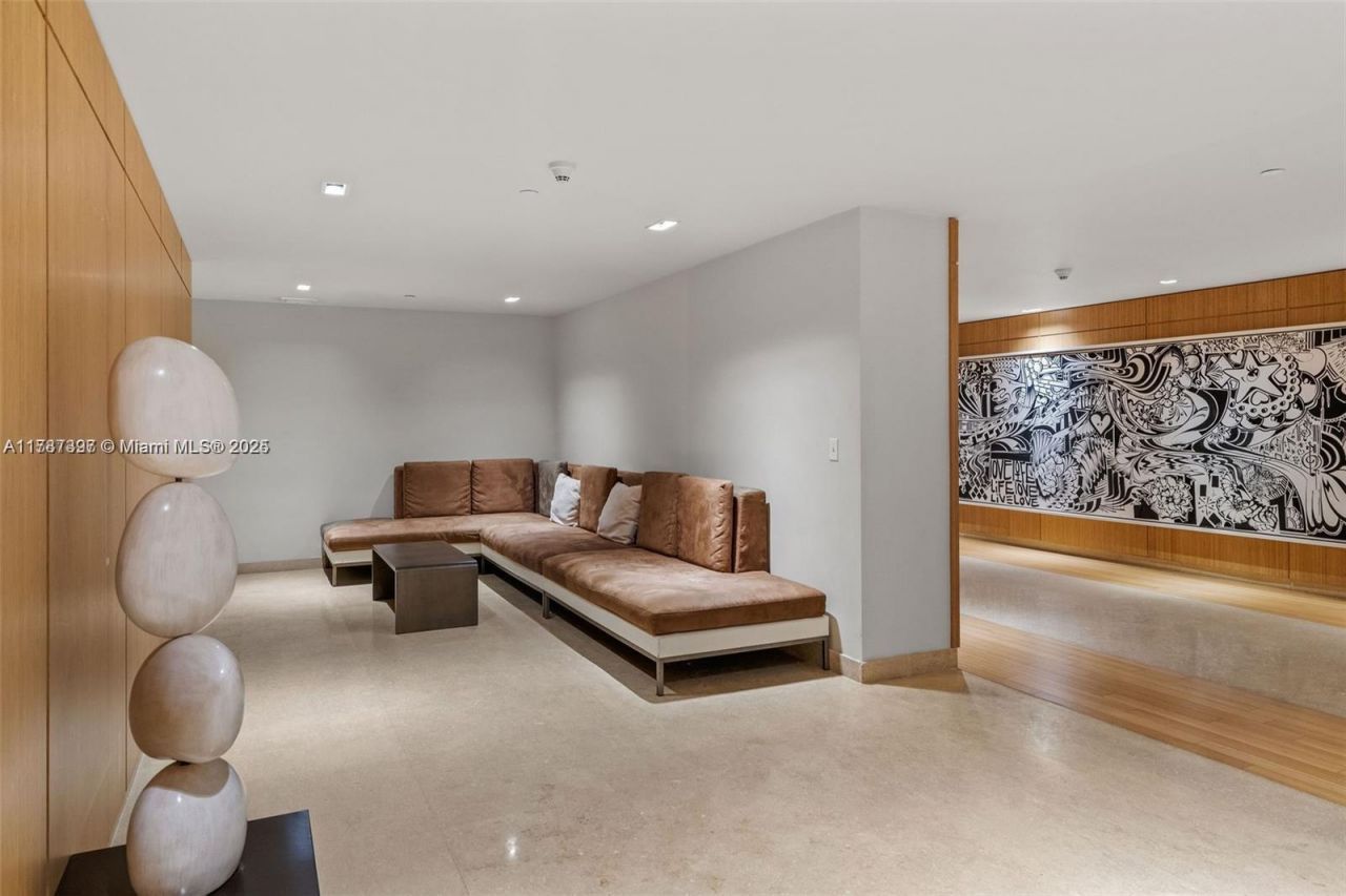 900 Biscayne Blvd, Unit 2410, Miami, FL 33132 Photo