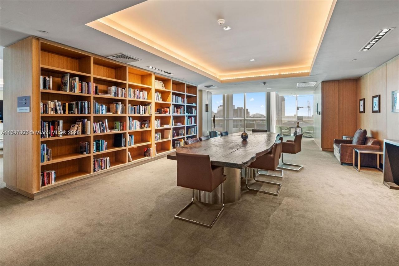 900 Biscayne Blvd, Unit 2410, Miami, FL 33132 Photo