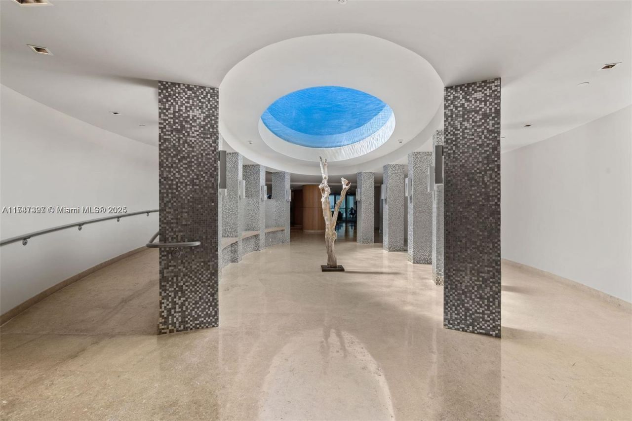 900 Biscayne Blvd, Unit 2410, Miami, FL 33132 Photo