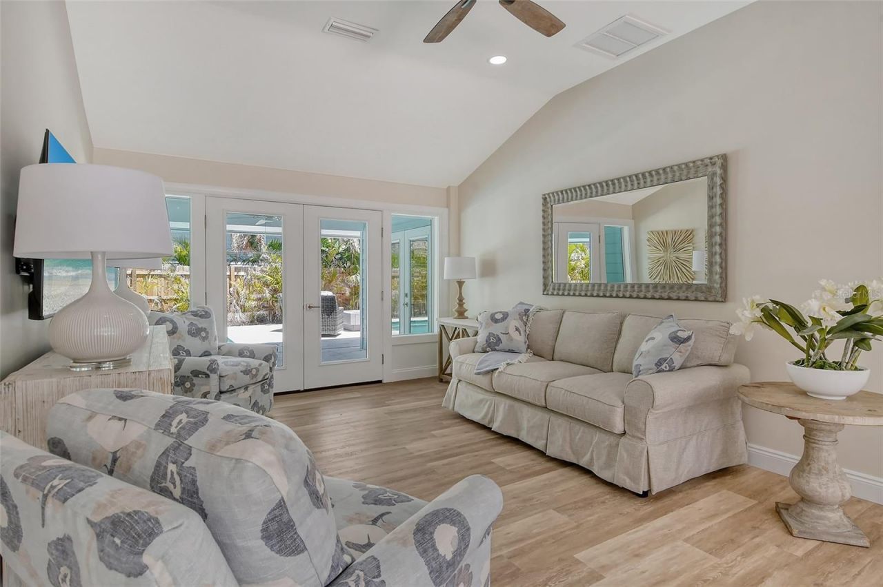 4852 Featherbed Lane, Sarasota, FL 34242 Photo
