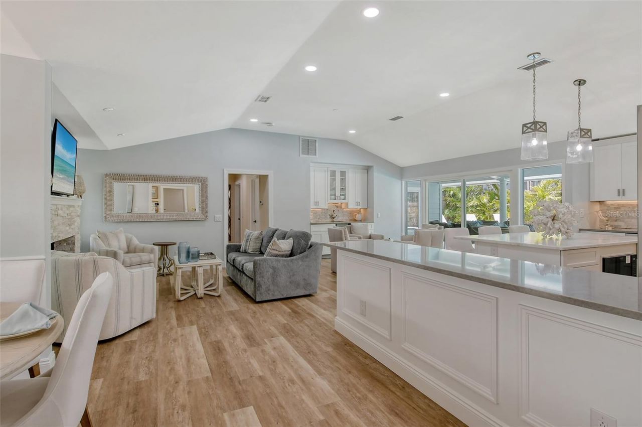 4852 Featherbed Lane, Sarasota, FL 34242 Photo