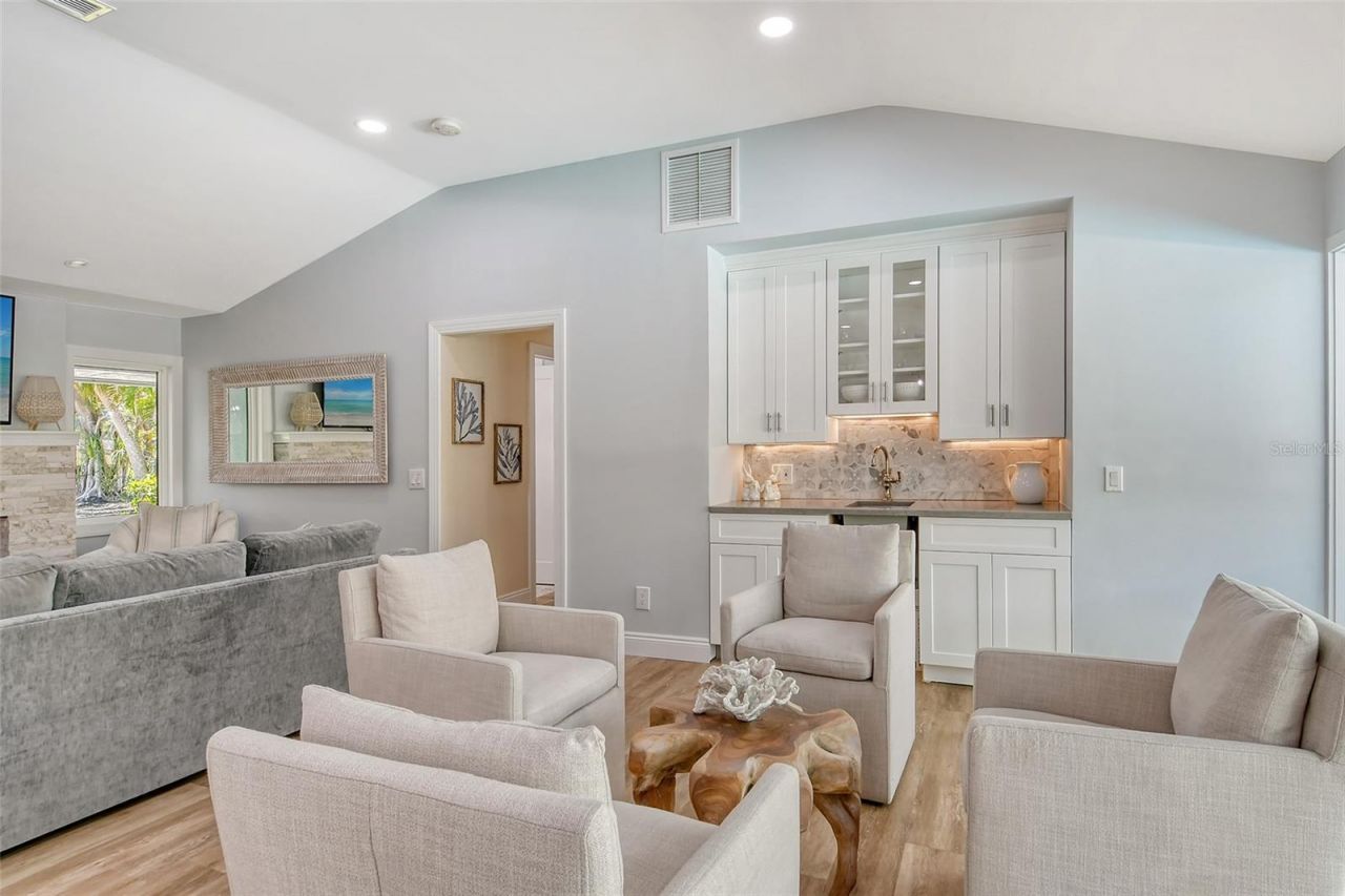 4852 Featherbed Lane, Sarasota, FL 34242 Photo