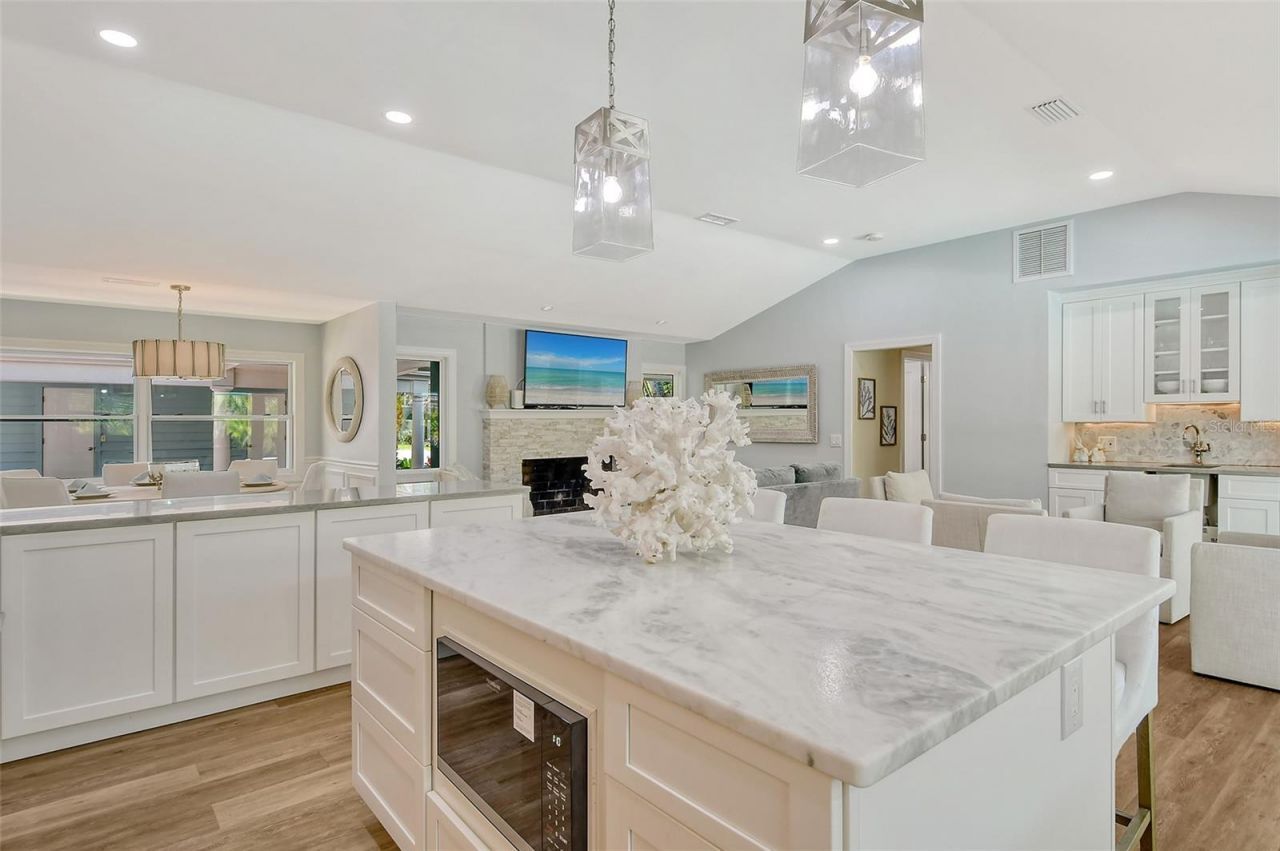 4852 Featherbed Lane, Sarasota, FL 34242 Photo